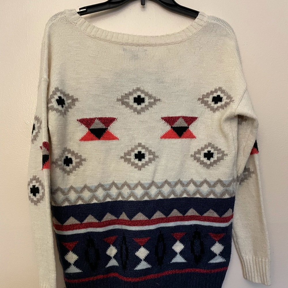 Aztec sweater - Picture 2 of 4